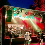 Stagexpress Trailerbühne Tonpaket XL Lichtpaket XL Seefest Neufeld Mit Band