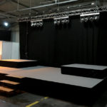 Stagexpress Podestbühne 8x4m 0,6m Höhe Messe Wiener Wohnen