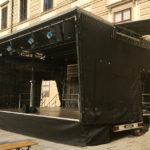 Stagexpress Trailerbühne Tonpaket XL XL Licht Paket L Burghof Präsidentschaftskanzlei