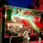 StageXpress TrailerBühne Seefest Neufeld Konzert